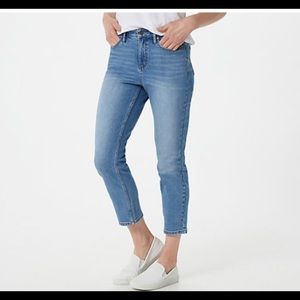 Candace Cameron Bure “Straight cropped” regular jeans